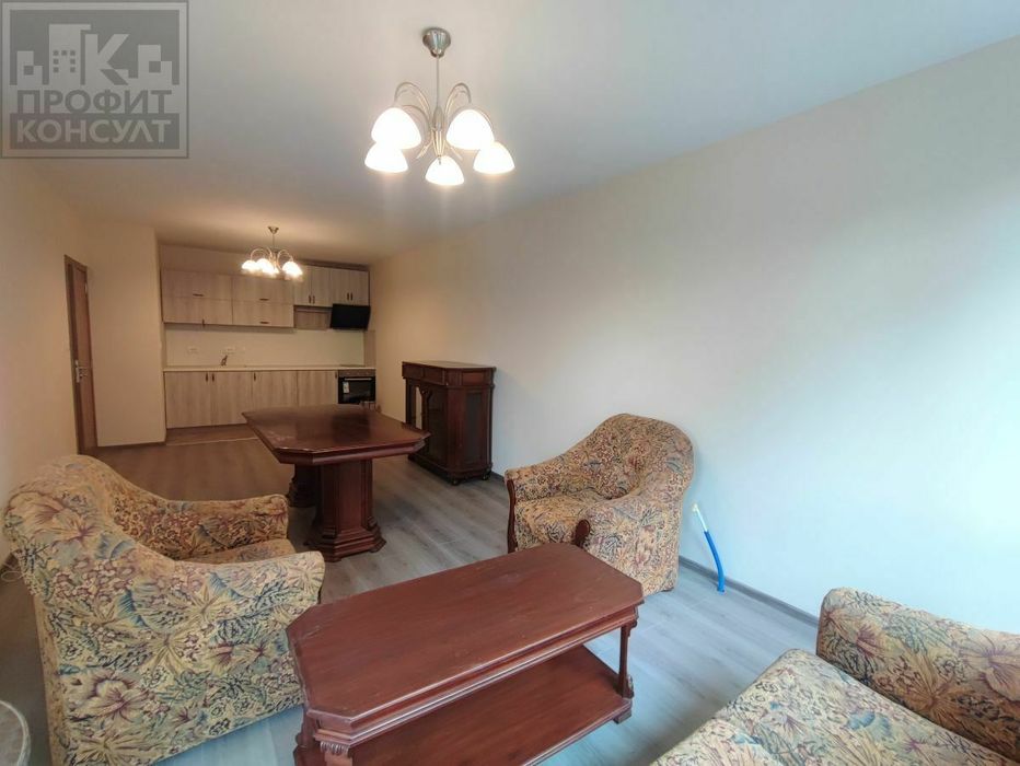 Продава се Двустаен апартамент в Велико Търново, Център - 64 кв.м за 1235 €/кв.м - Снимка #2