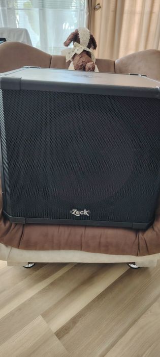 Vând 2 boxe Electro voice sx 300  fără difuzoare  subwoofer Zeck lf15.400