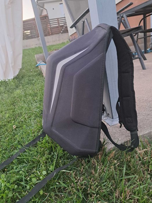 2 casti moto + un ghiozdan moto