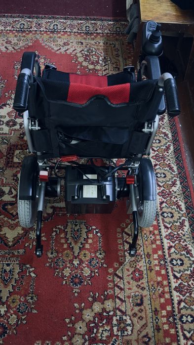 Инволидное кресло-коляска с электро приводом