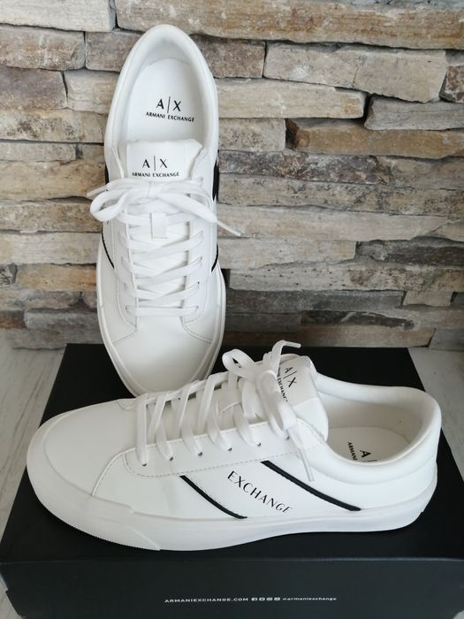 Продавам мъжки сникърси Armani Exchange 41 номер