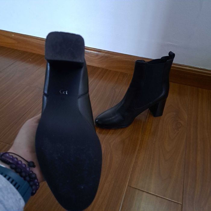 incaltaminte piele putin purtate