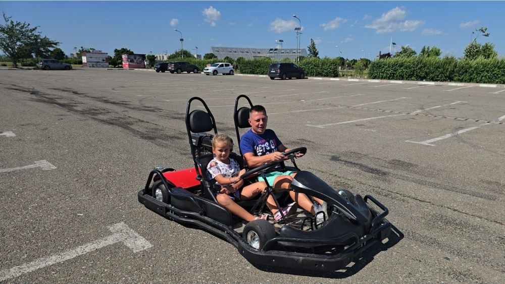 Vand masinuta karting (2 locuri) - 270 cmc - 5000 euro
Si masinuta karting 1 loc 90 cmc - 3500 euro
Noi noute sigilate, import china august 2024