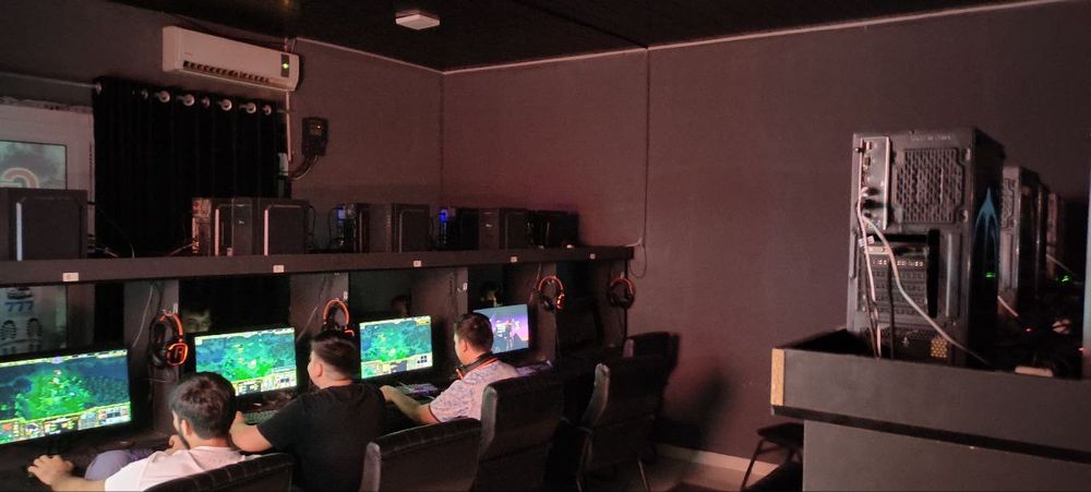 Avtomoyka game club  Taylor bizness