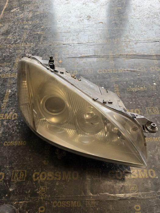 Фар десен ксенонов Mercedes S class W221 мерцедес с класа в221 desen