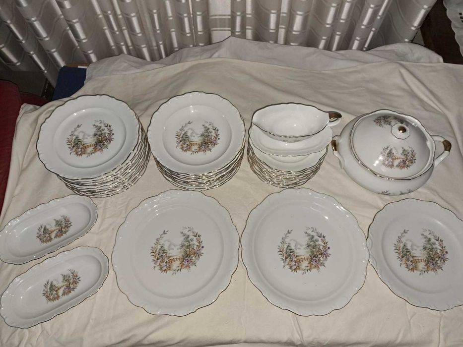 set serviciu farfurii portelan Bavaria Schuman 12 persoane 43 piese