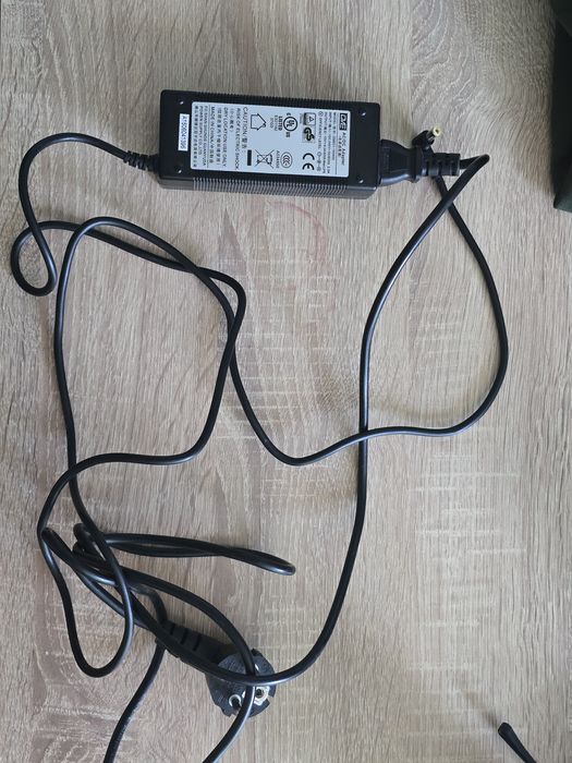 Захранващ Адаптер / Зарядно GVE 15V 4A 60W (Модел: GM601-150400