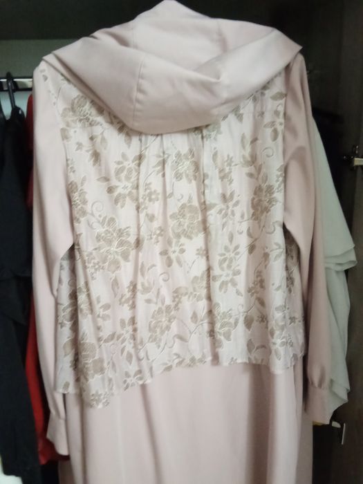 Продам новое платье