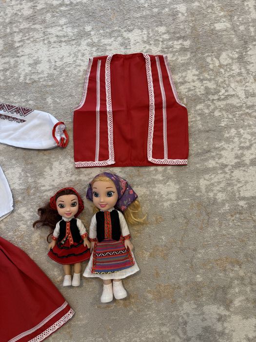 Costum popular 104 si papusi muzicale