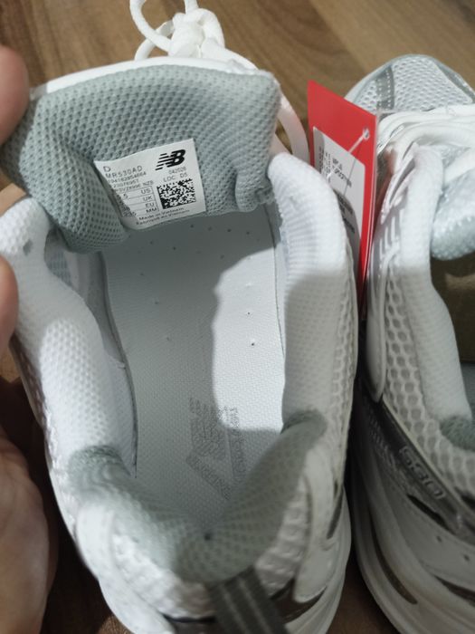 Продам New Balance 530