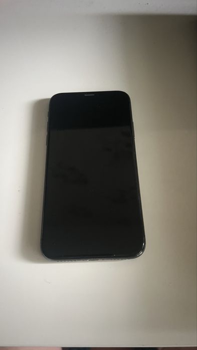 IPhone X 256GB Спукан Гръб