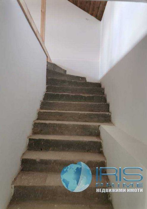 Продава се Къща в с. Осмар, Област Шумен - 226 кв.м за 553 €/кв.м - Снимка #10