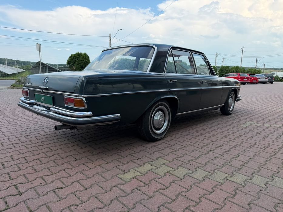 Mercedes S class w108 SE