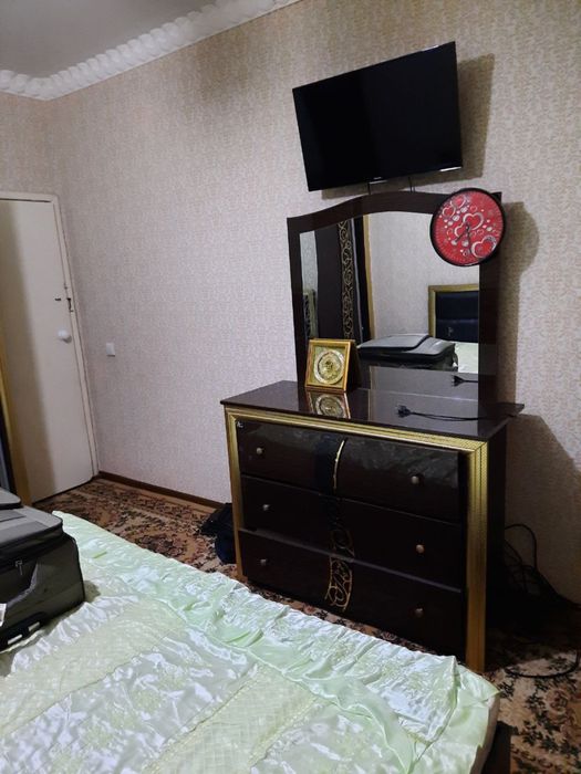 4 мавзеда 2 каватда 3 хонали уй сотилади