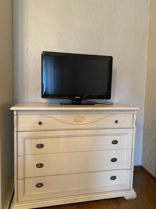 Продам телевизор Philips 32PFL3605/12, 32" (81 см)