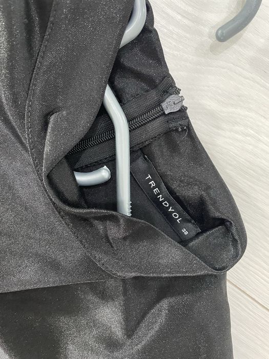 Официална рокляя