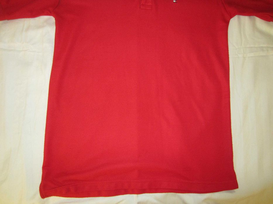 Tricou Tommy Hilfiger,masura XL,polo 2 nasturi,100%Bumbac,stare f.buna