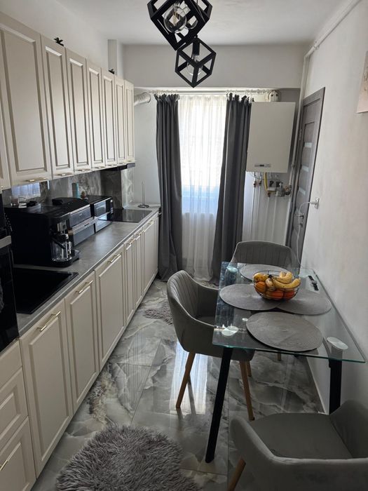 Apartament 4 camere - Valea Aurie