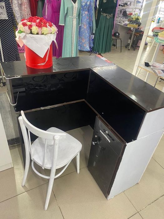 Ресепшен для бутика