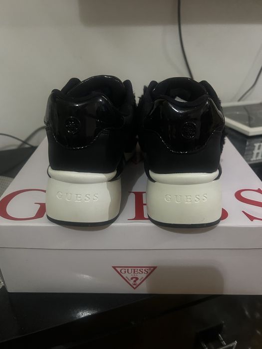 Guess нови маратонки