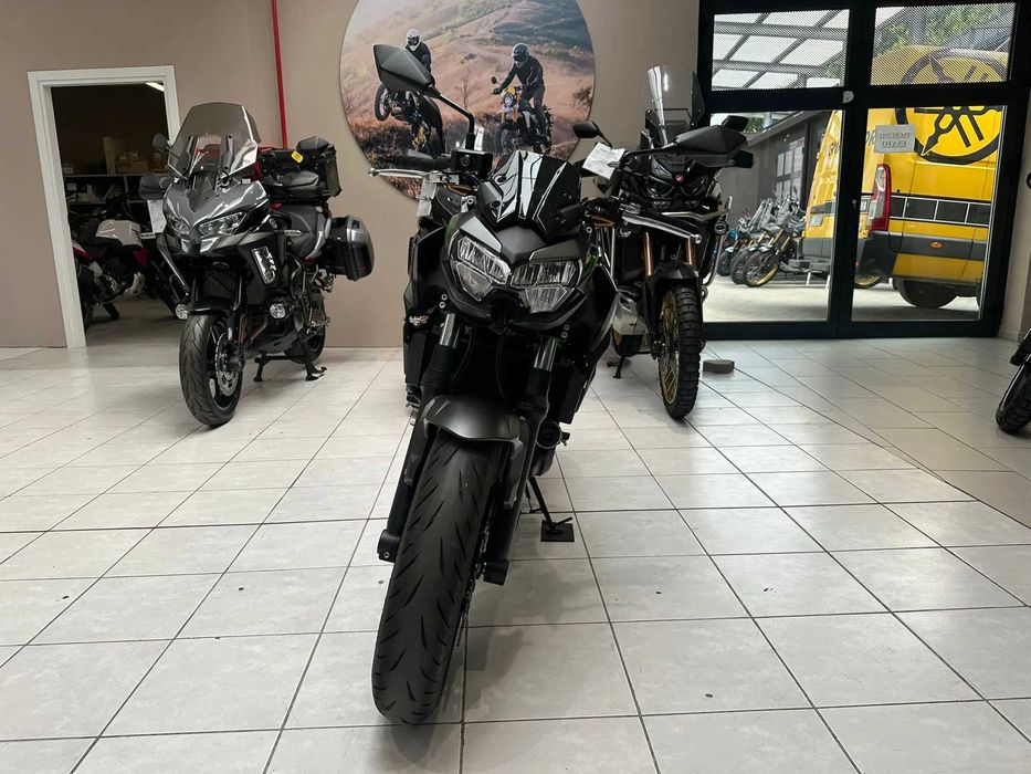 Motocicleta Kawasaki Z 650 ABS 2023