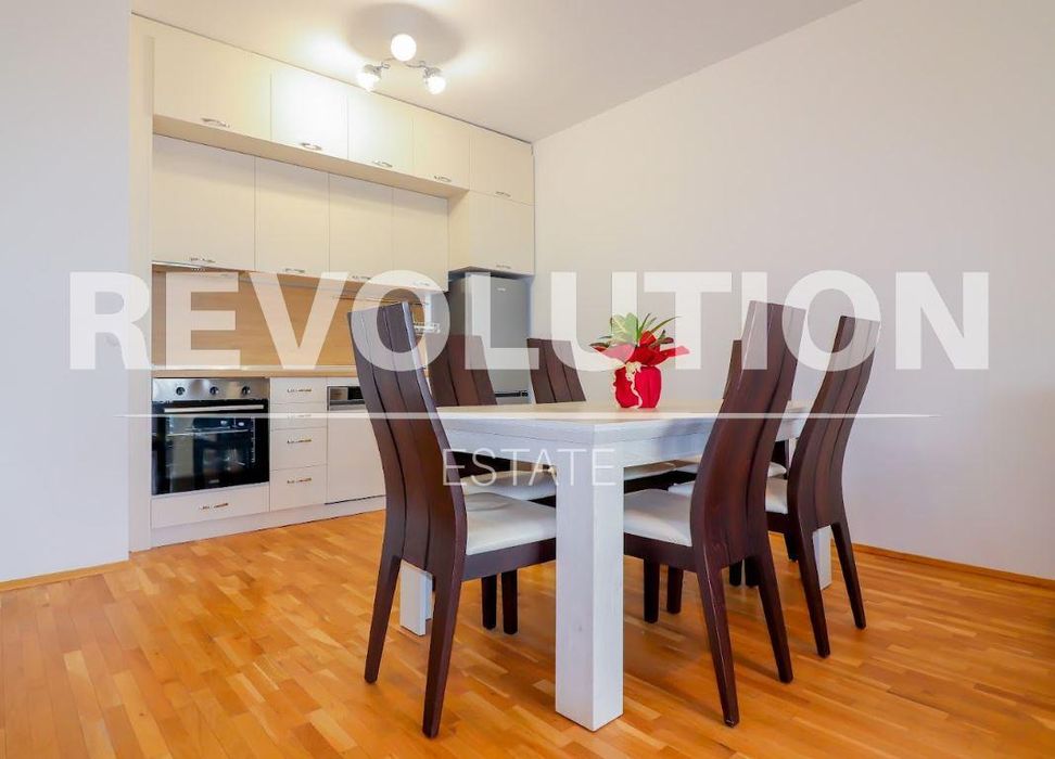 Двустаен апартамент  в гр.Варна, м-т Константин и Елена!