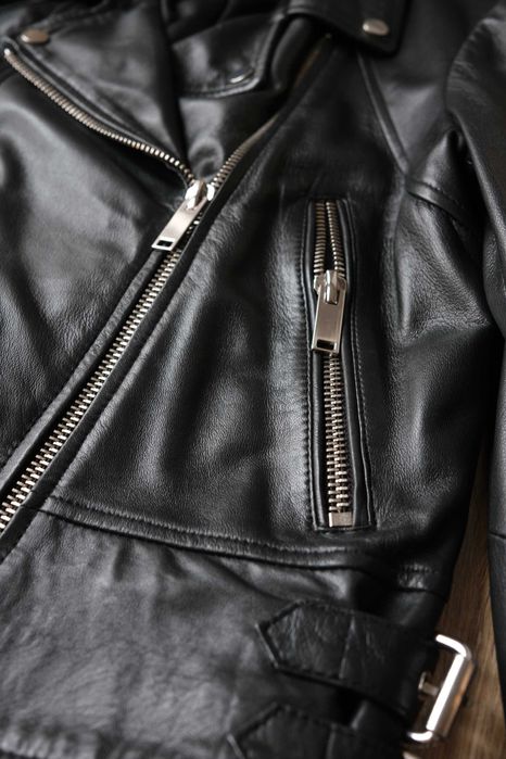 Коженото яке ZARA, размер М