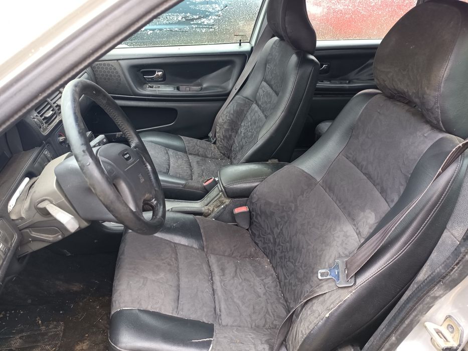 Продавам Volvo v70 2.5 дизел 103 kw на части