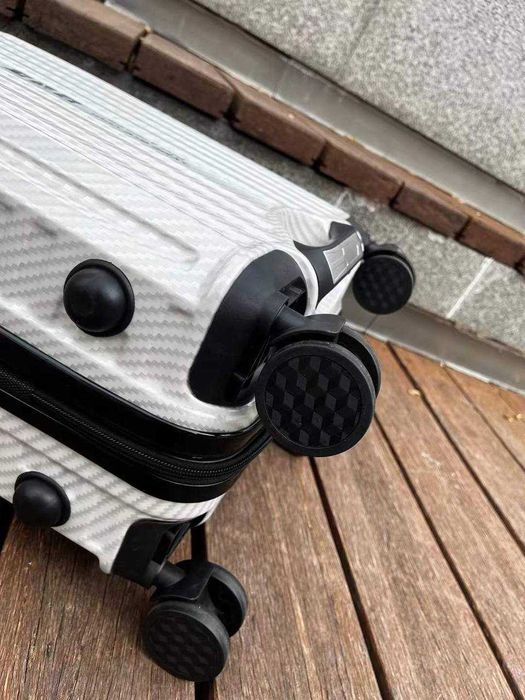 Travel gear чемоданы