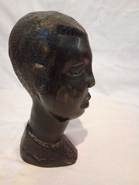 Sculptura africana (bust) in lemn de abanos, foarte masiva