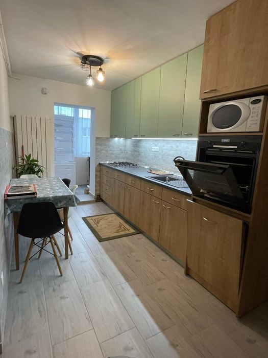 Chirie in Gruia, Ap 2 camere, utilat, 2 locuri de parcare, disponibil