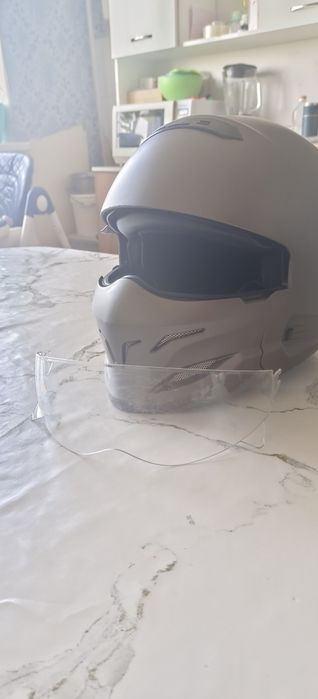 Мотошлем матовый цвет