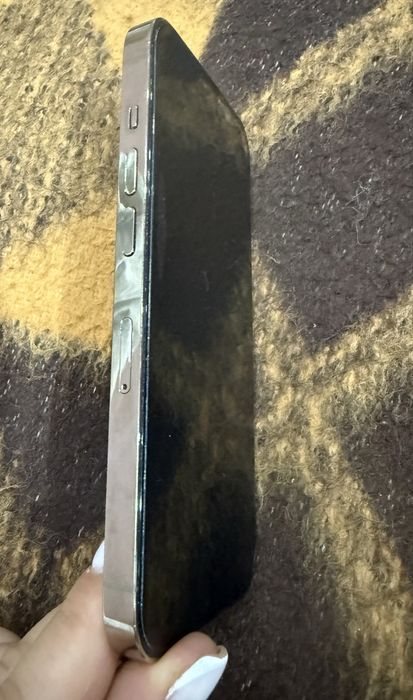 Продава айфон 14 про