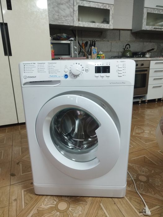 Стиральная машина Indesit