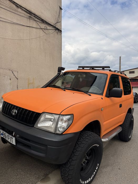 TOYOTA Land Cruiser