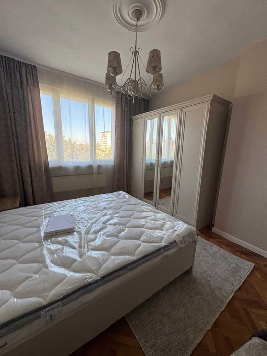 Дава се под наем Двустаен апартамент в София, Център - 70 кв.м за 730 € - Снимка #3