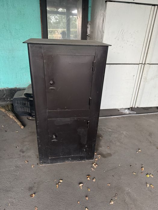 Продам сейф