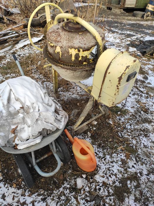 Продам Бетономешалку
