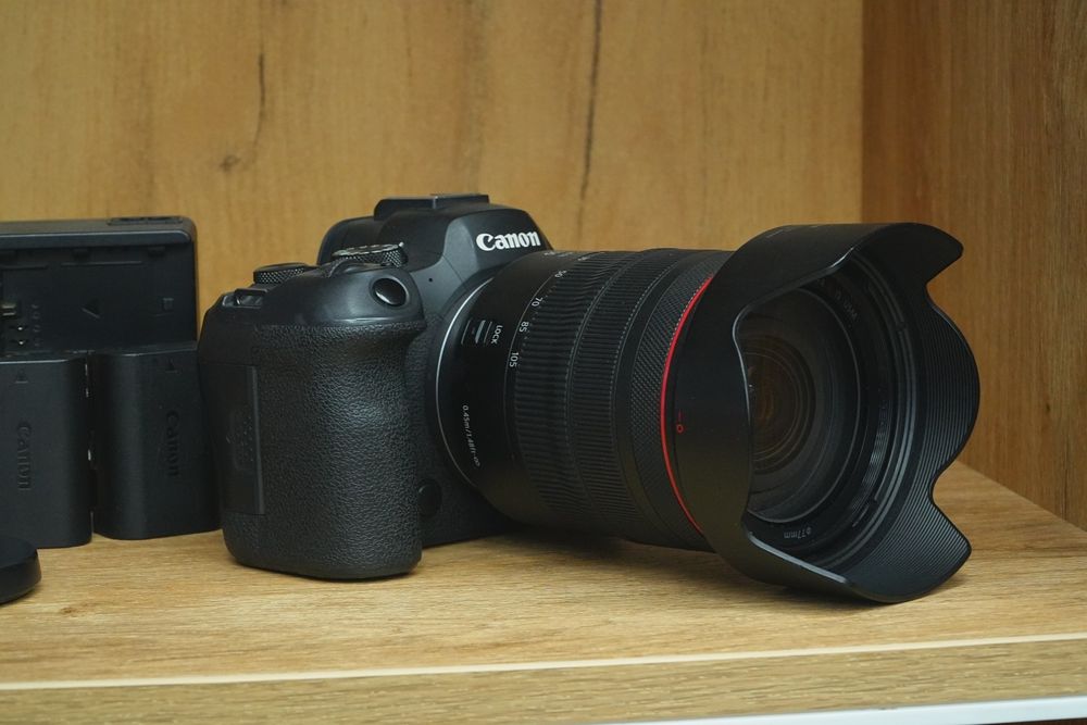 Canon EOS R6 Mark II RF 24-105mm F4 USM holati yaxshi