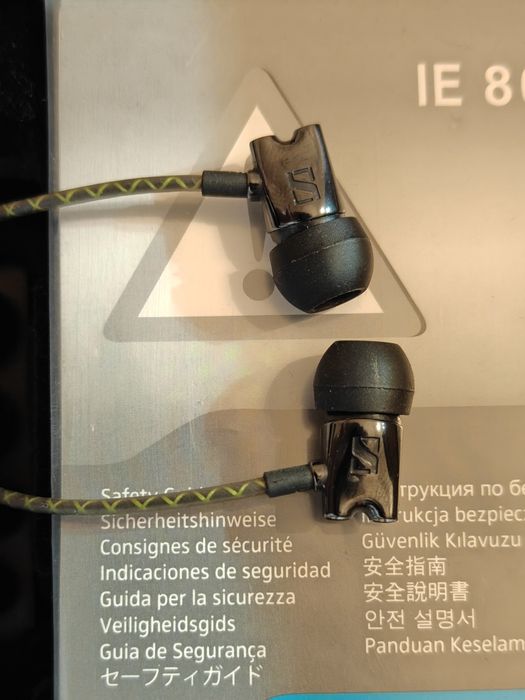 Replici căști Sennheiser IE 800