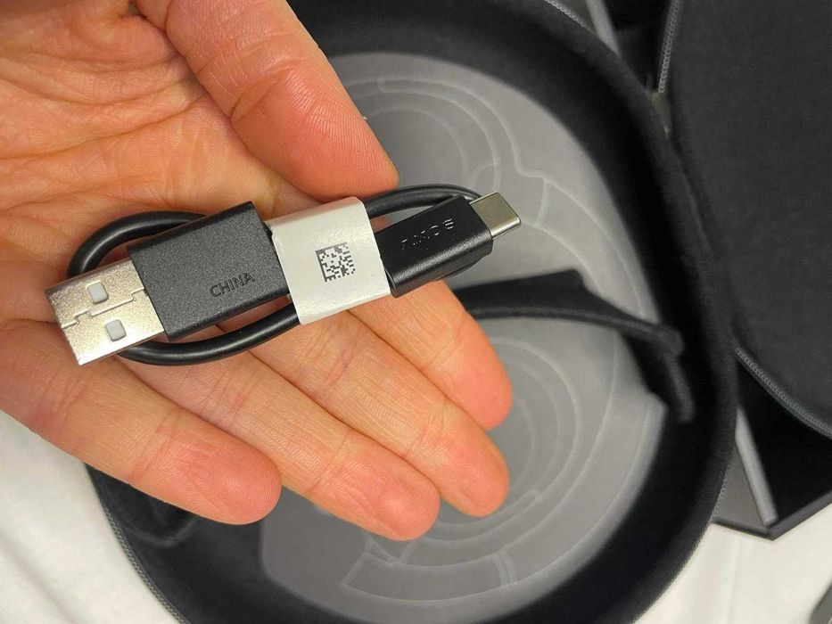 Casti SONY Ult Wear WH-ULT900N Off White