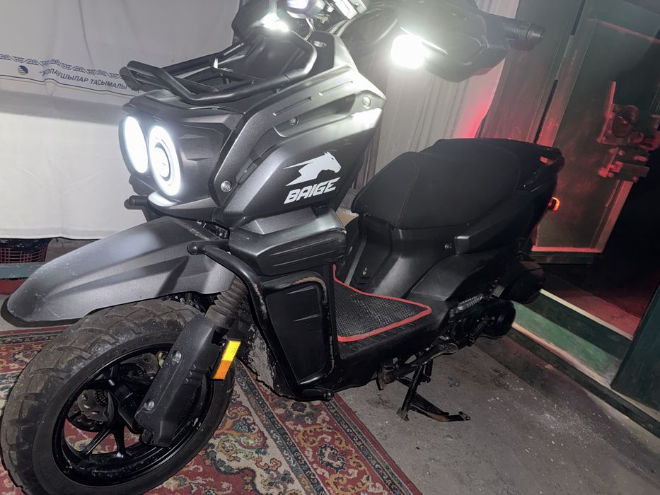 Продам скутер танк 149кубов