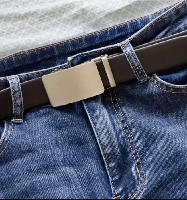 Мъжки официални колани с изчистена геометрия на катарамата в 3 версий!