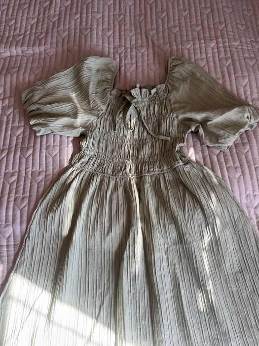 Платье мидди в отличном состоянии