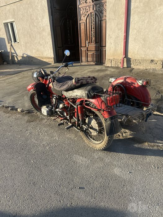 Dnepr sotiladi batafsil malumot telefonda aytiladi xolati yaxshi