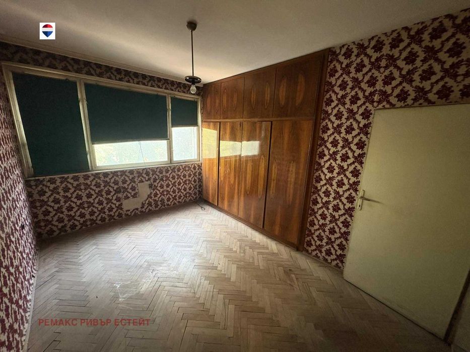 Тристаен апартамент за продажба кв. Широк център - снимка 8