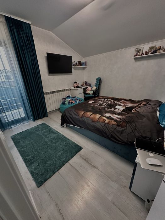 Casa de vanzare cu etaj!