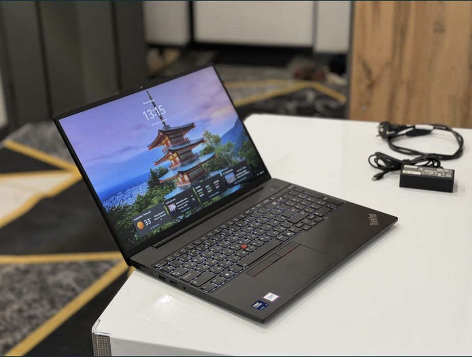 Ноутбук Lenovo ThinkPad E16 G2 16” / intel ULTRA 5 / RAM 16/ SSD 512GB