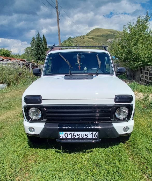 Продам ниву урбан блэк