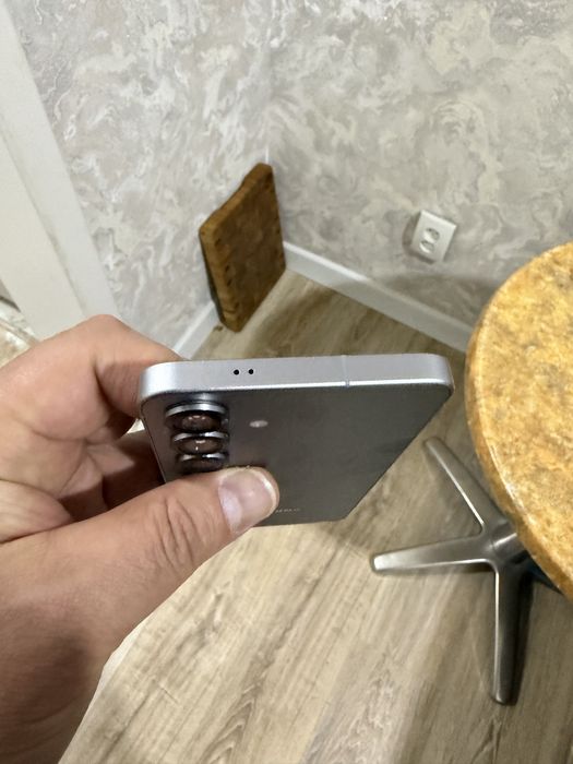 Продам Galaxy s25  256g